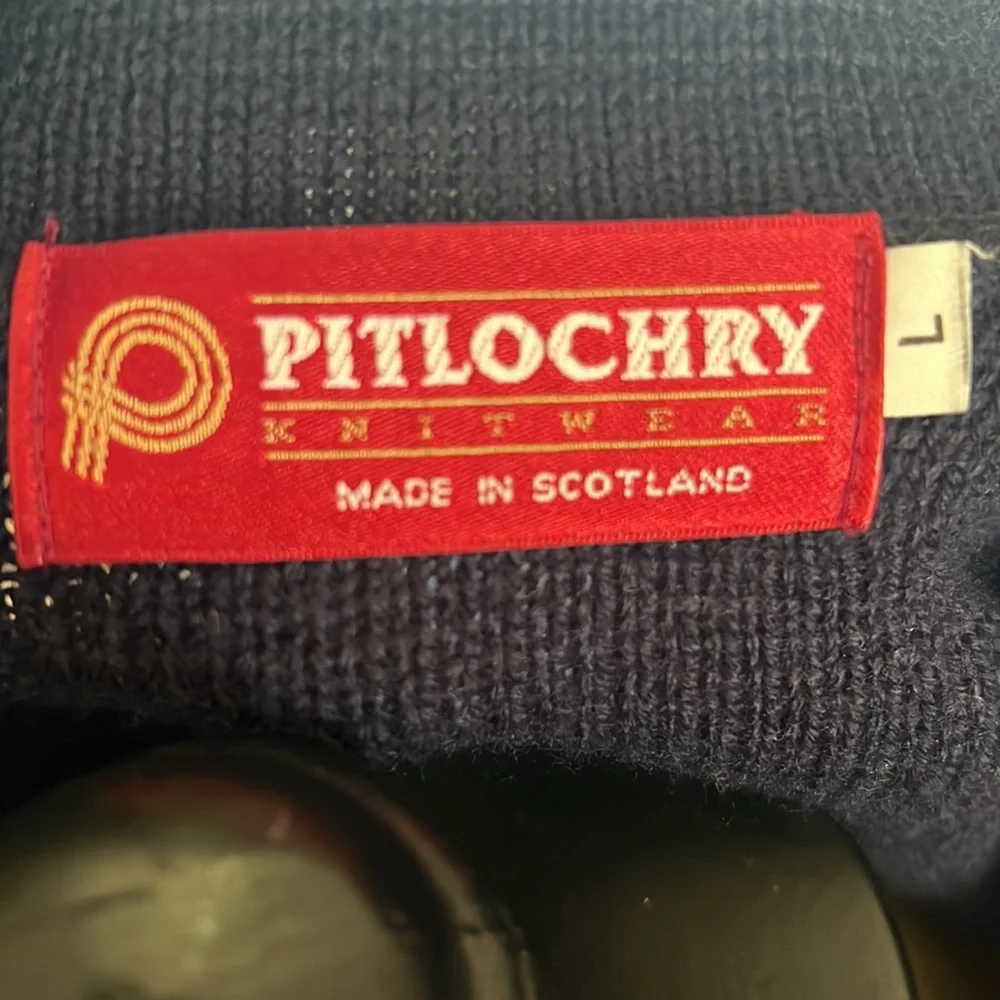 Pitlochry Wool Blend Cardigan Made in Scotland Navy Green Plaid Size Large - Picture 13 of 15